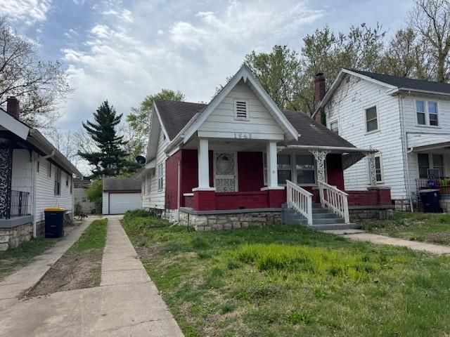 1943 E 71st Ter, Kansas City, MO 64132