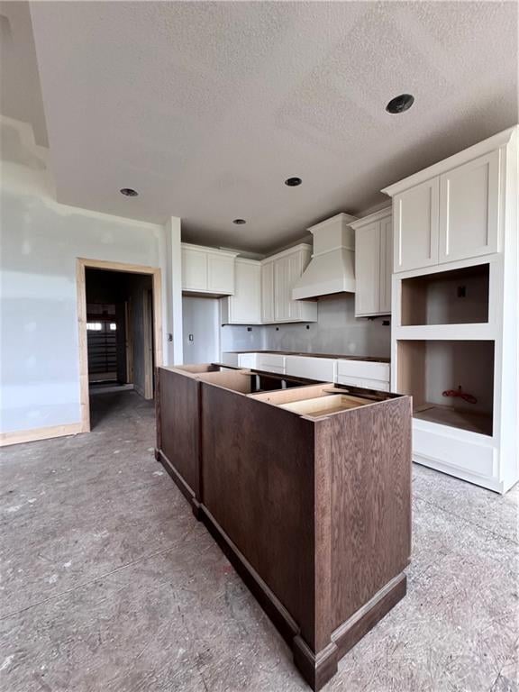 4215 W 158th Ter, Overland Park, KS 66224