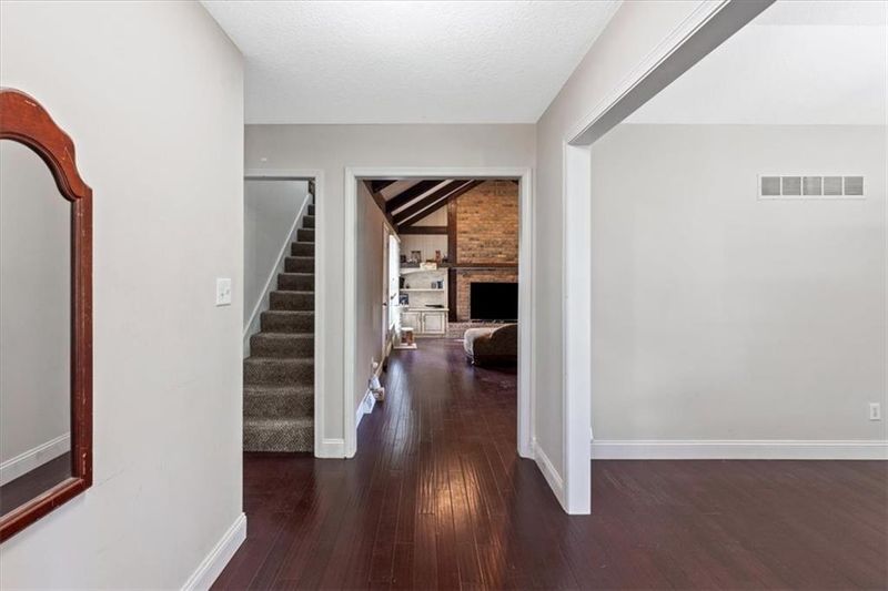 609 E 89th St, Kansas City, MO 64131