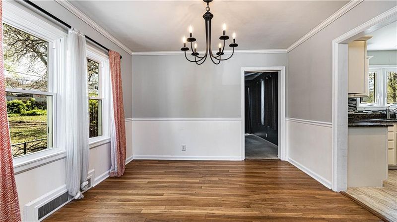 409 E 65th Ter, Kansas City, MO 64131