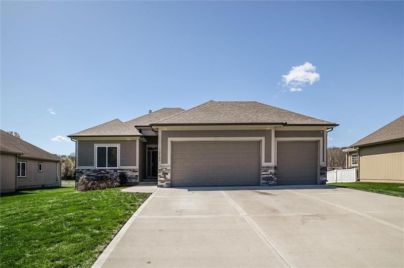 12109 E 89th Ter, Kansas City, MO 64138