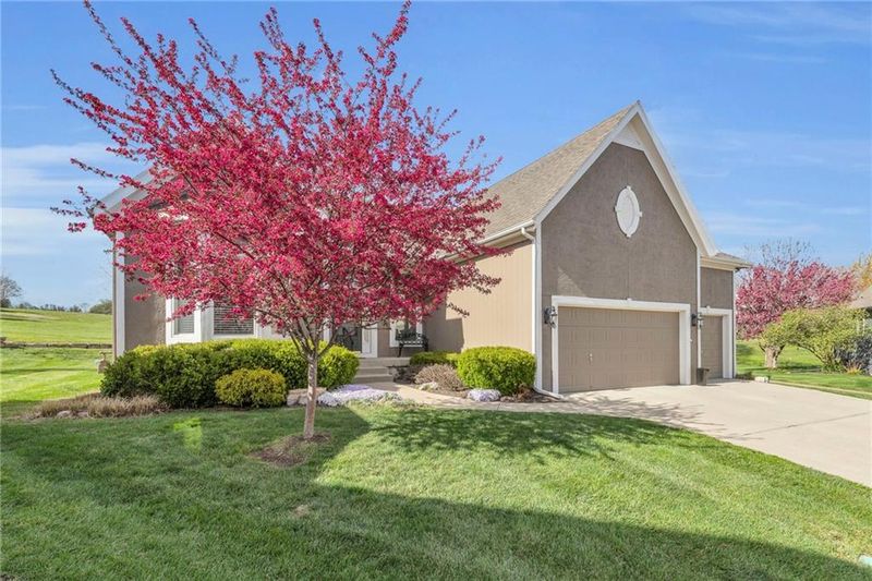 4800 W 162nd St, Overland Park, KS 66085