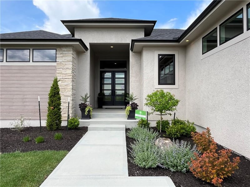 12204 W 171st St, Overland Park, KS 66221