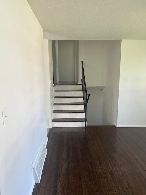 8317 E 91st St, Kansas City, MO 64138