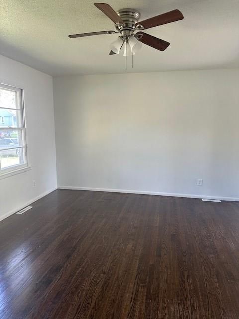 8317 E 91st St, Kansas City, MO 64138