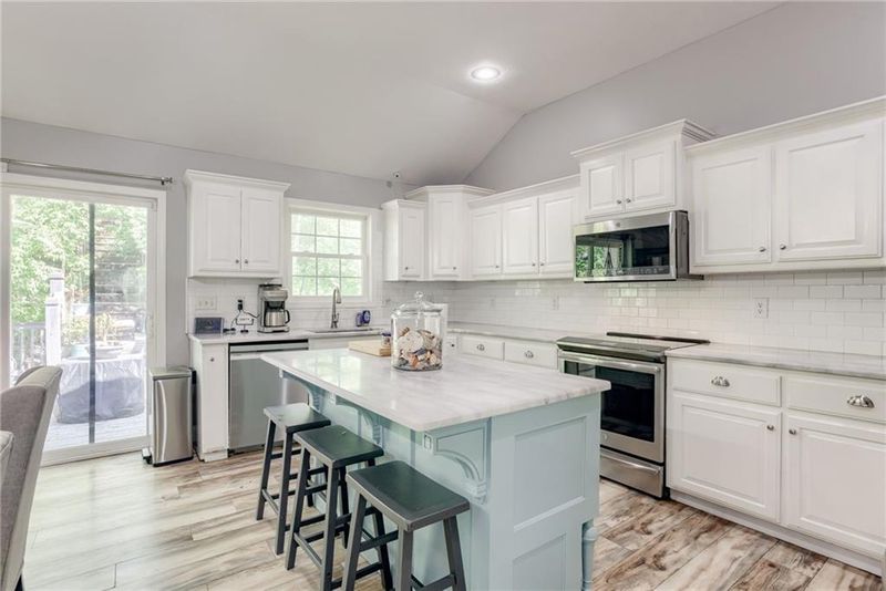 5212 NW 58th Ter, Kansas City, MO 64151