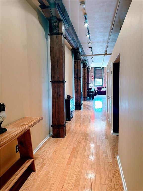 200 Main St #209, Kansas City, MO 64105