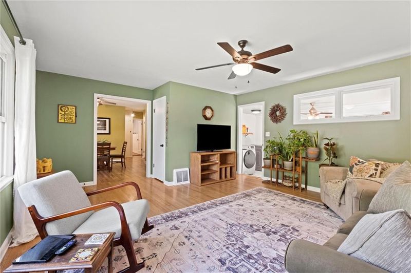 8515 Summit St, Kansas City, MO 64114