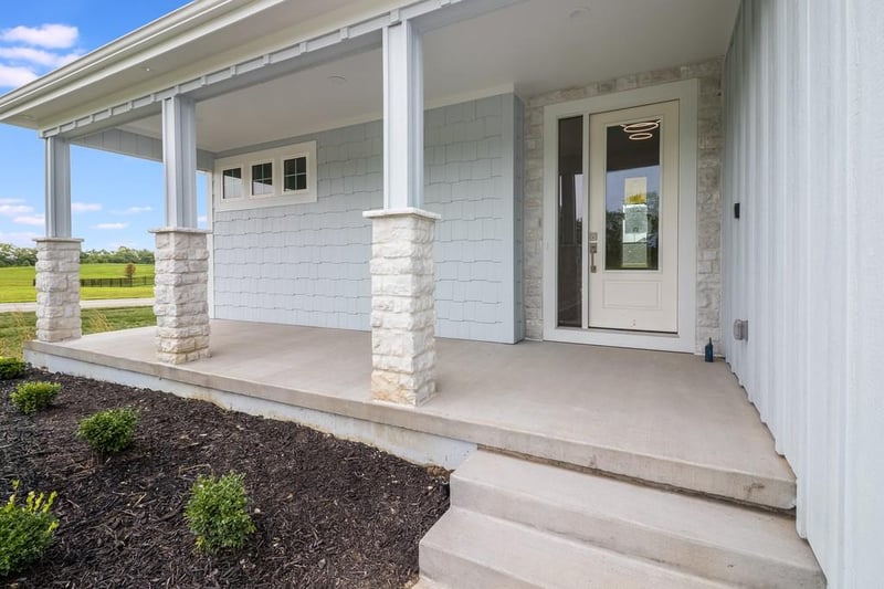 1811 Halls Creek Ave, Raymore, MO 64083