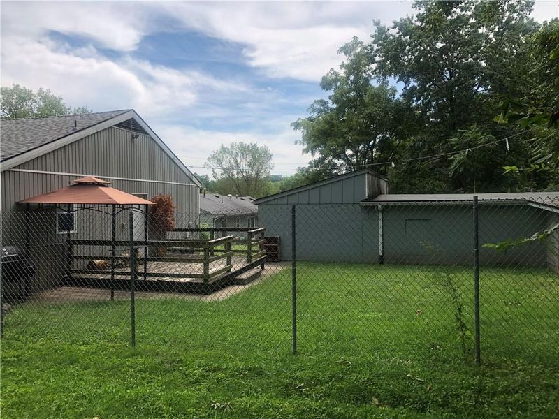 9300 Walnut St, Kansas City, MO 64114
