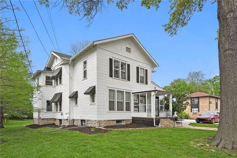 510 E Park St, Olathe, KS 66061