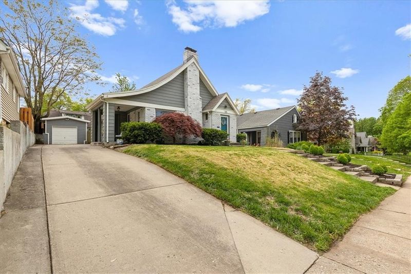 325 E 69th Ter, Kansas City, MO 64113