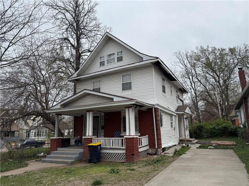3005 Brooklyn Ave, Kansas City, MO 64109