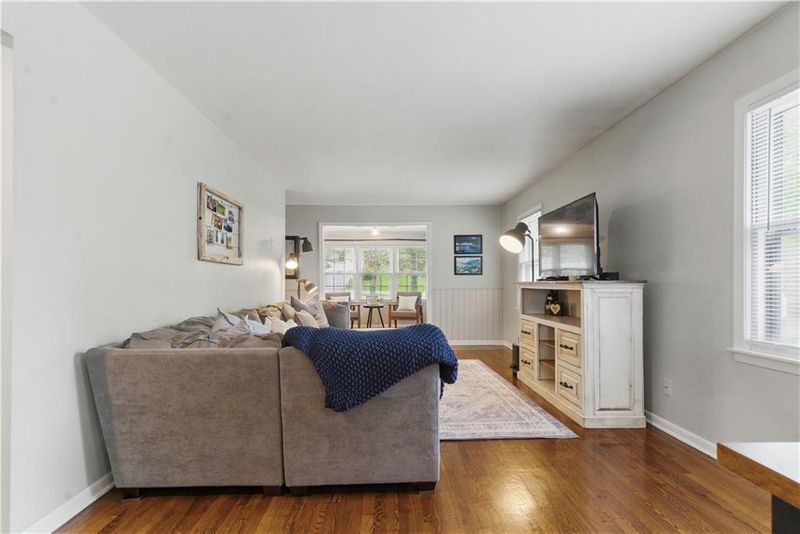 211 E 89th St, Kansas City, MO 64114