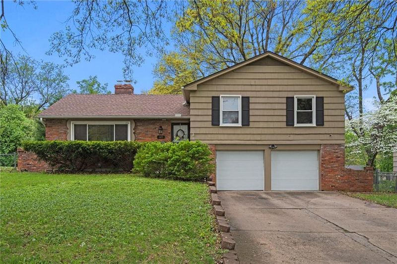 411 E 110th Ter, Kansas City, MO 64131