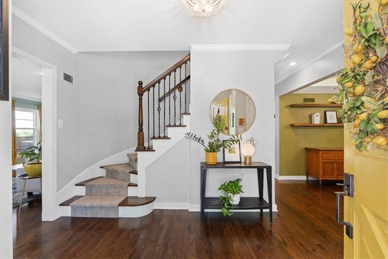 6965 Valley Rd, Kansas City, MO 64113