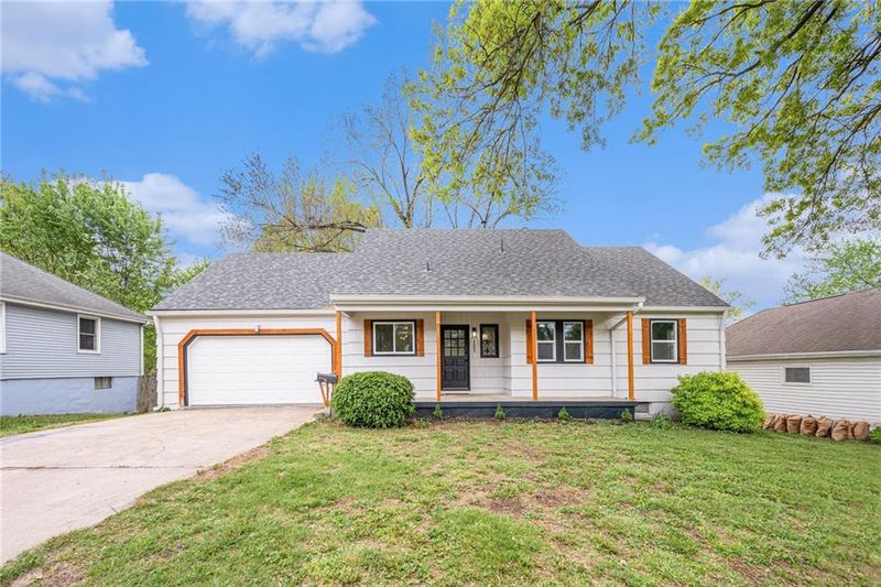 9505 E 79th St, Raytown, MO 64138