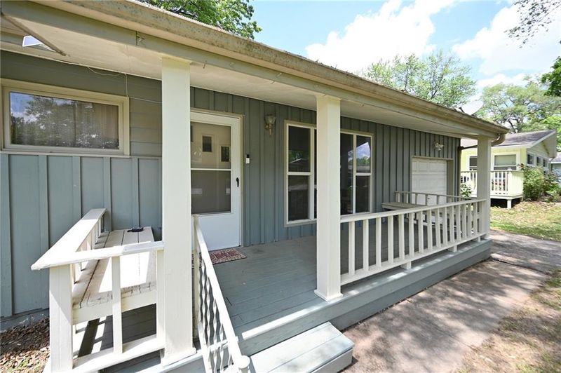 7032 N Coronado St, Kansas City, MO 64152