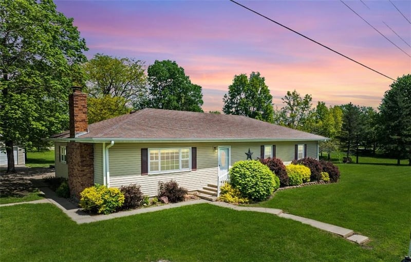 709 W Ogden St, Gallatin, MO 64640