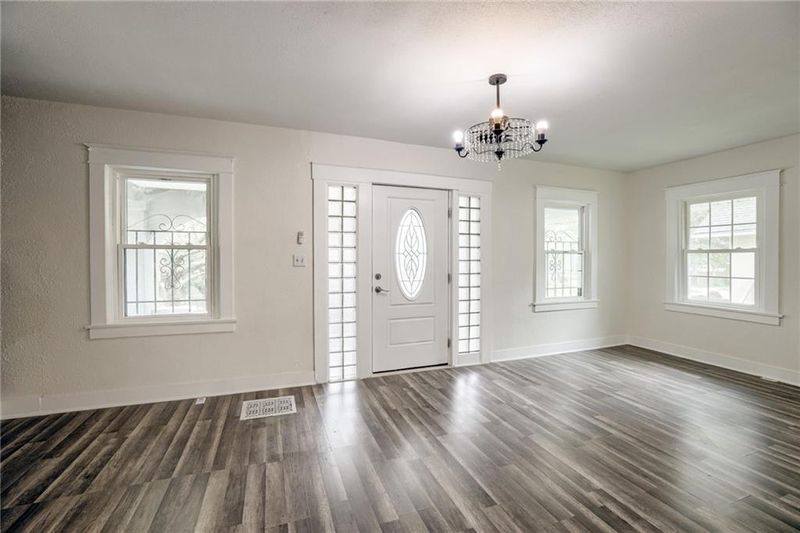 1220 White Ave, Kansas City, MO 64126