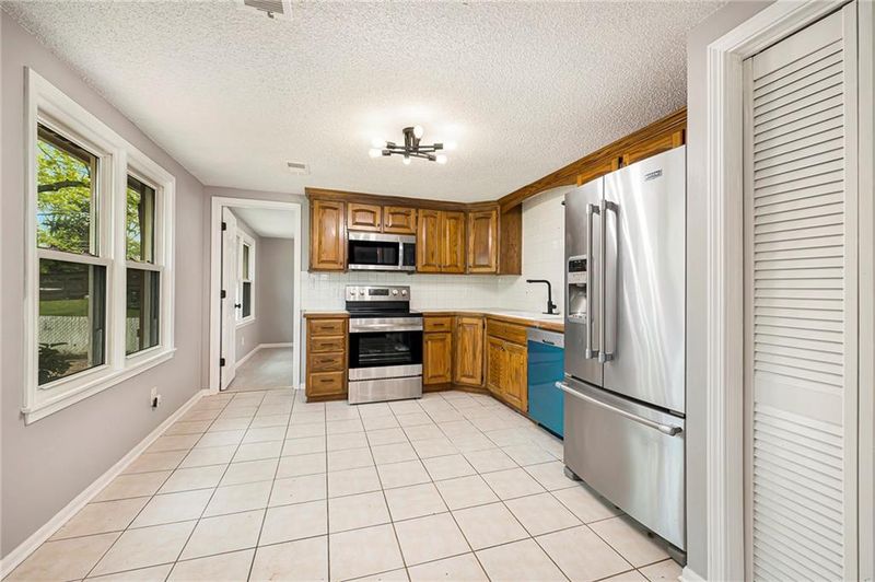 7934 N Jefferson St, Kansas City, MO 64118