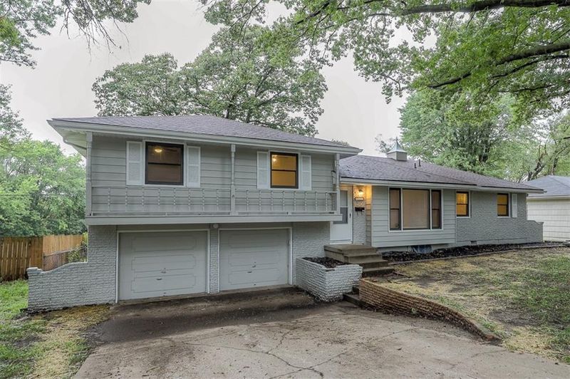 6901 E 102nd St, Kansas City, MO 64134