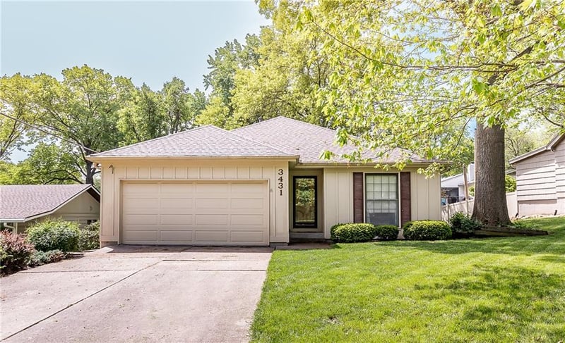 3431 W 98 St, Overland Park, KS 66206