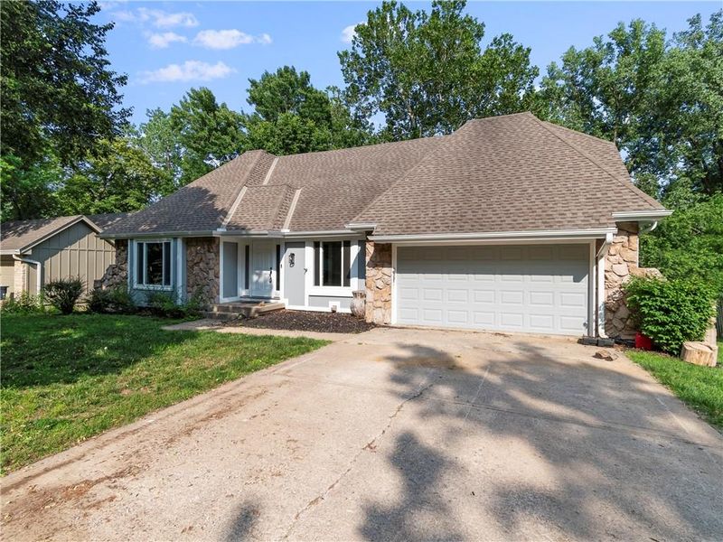 8103 N Oregon Dr, Kansas City, MO 64151