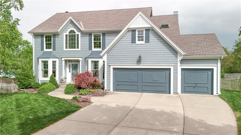 13005 Eby St, Overland Park, KS 66213