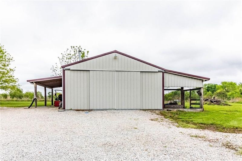 608 NW 1001st Rd, Urich, MO 64788