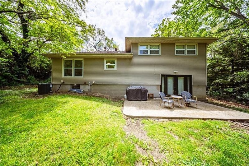 7508 E 83rd St, Kansas City, MO 64138