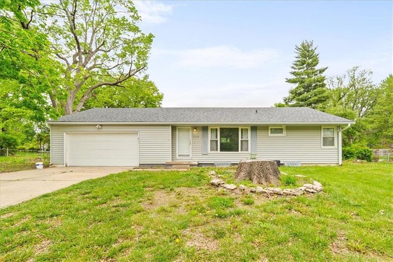 11715 Drury Ave, Kansas City, MO 64137