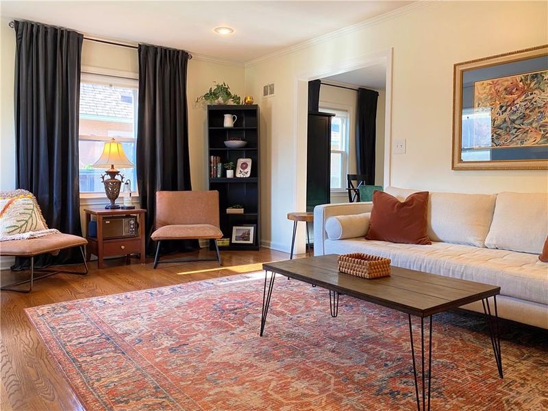 7537 Walnut St, Kansas City, MO 64114