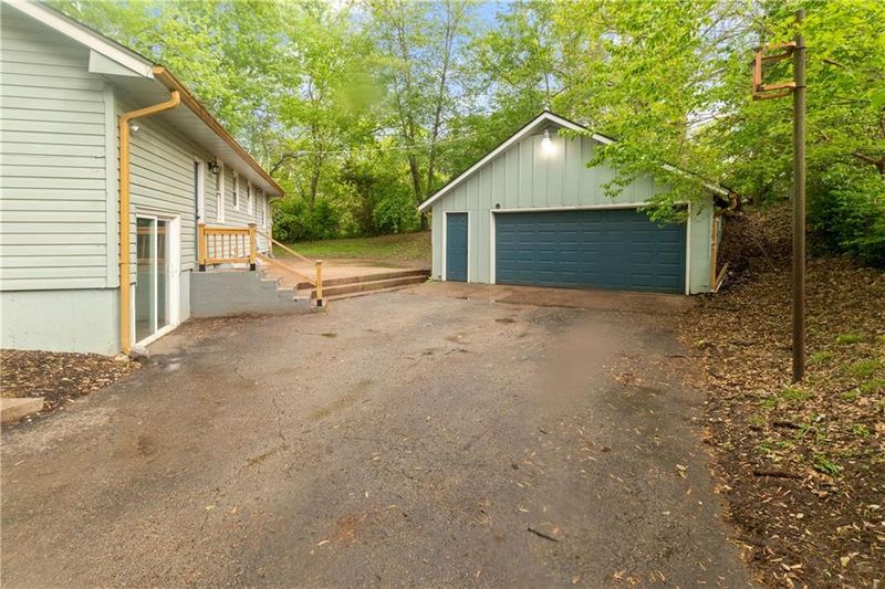 2500 N 65th St, Kansas City, KS 66104