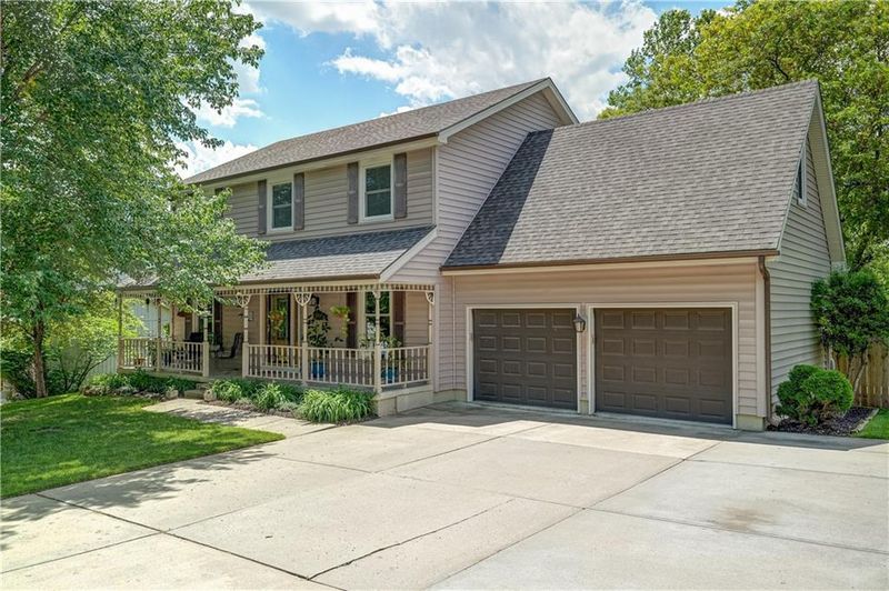 5004 S Tierney Dr, Independence, MO 64055