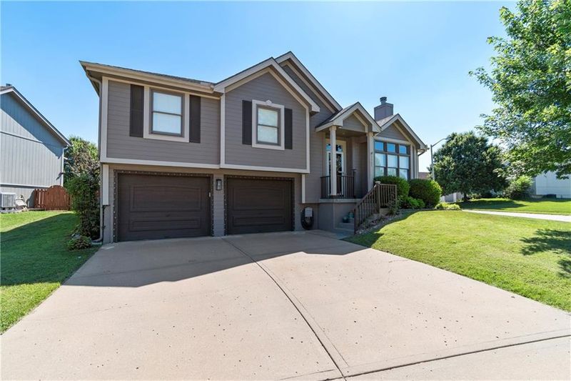 7703 NE 74th Ter, Kansas City, MO 64158