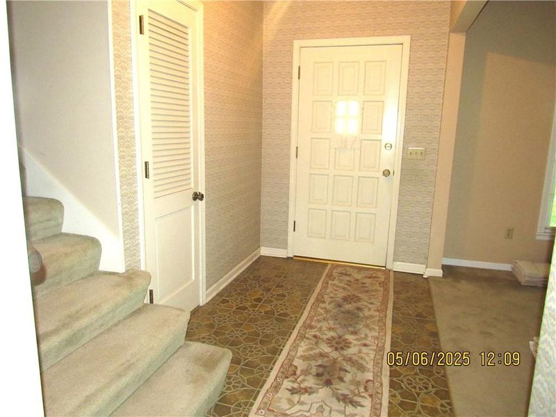 10414 Walrond Ave, Kansas City, MO 64137