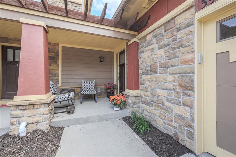 3911 W 159th Ter, Overland Park, KS 66085