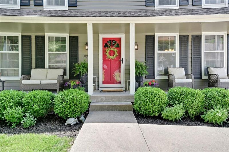 11951 Harrison Dr, Kansas City, MO 64146