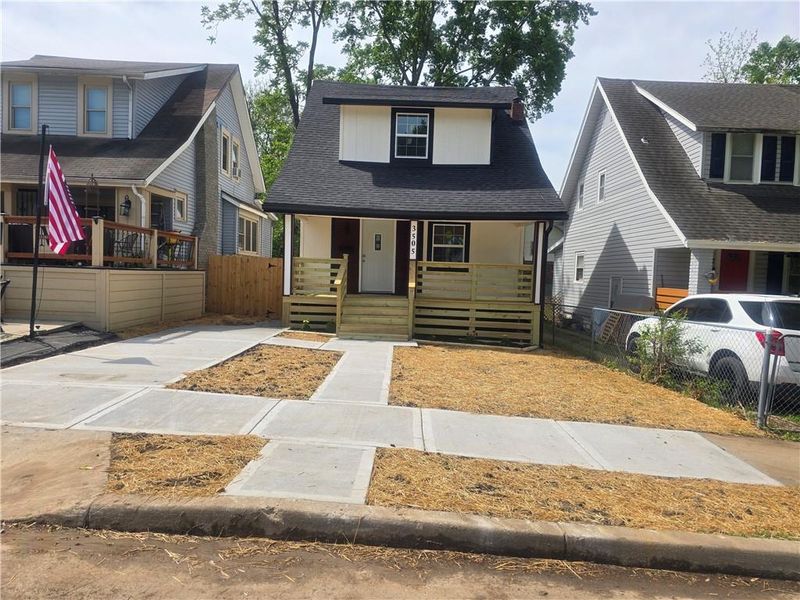 3505 E 25th St, Kansas City, MO 64127