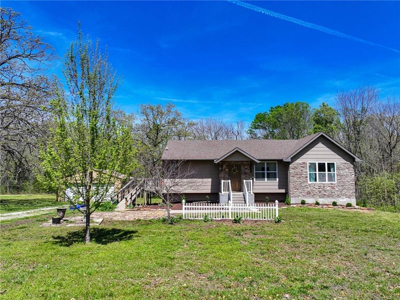 10875 SE 54 Hw, Collins, MO 64738