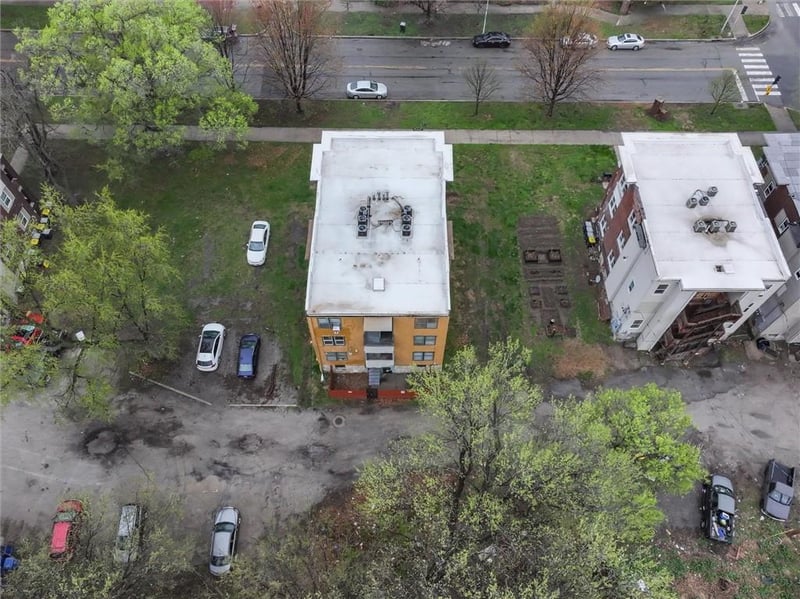 2713-2715 Benton Blvd, Kansas City, MO 64128
