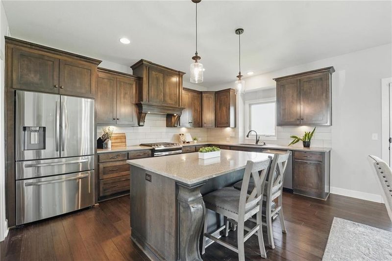 5228 NE 91st St, Kansas City, MO 64156