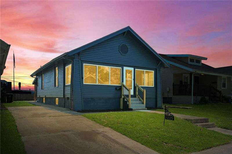 1225 E 21st Ave, Kansas City, MO 64116