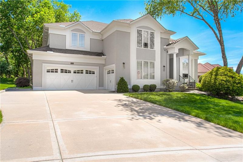 5445 NE Northgate Crossing, Lee's Summit, MO 64064