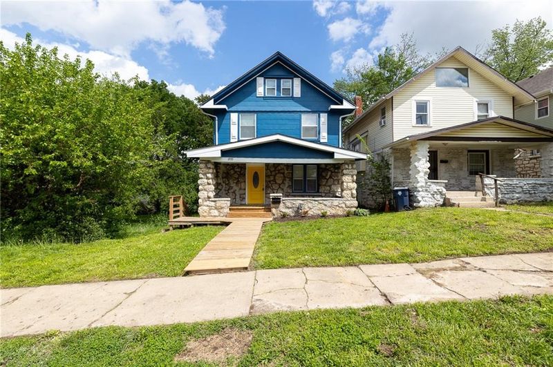 2935 Wayne Ave, Kansas City, MO 64109