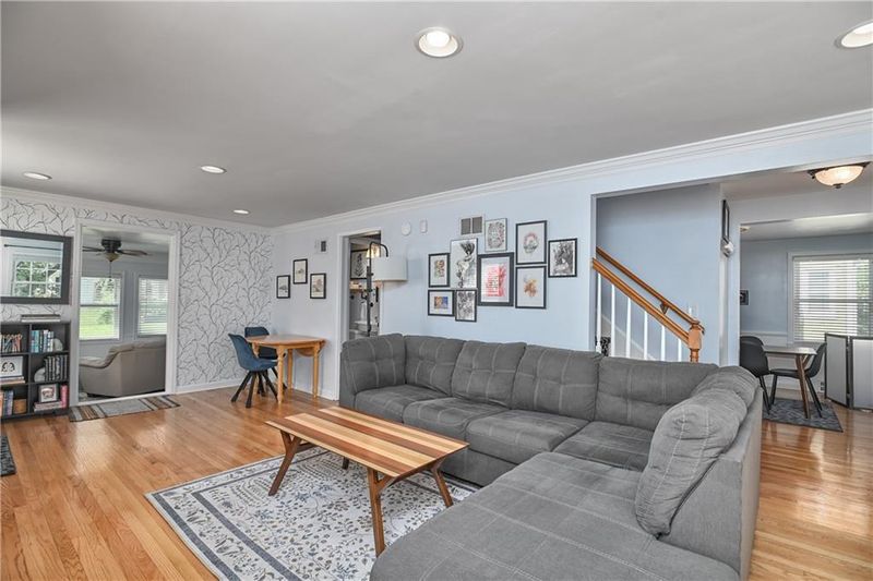 433 E 73rd Ter, Kansas City, MO 64131