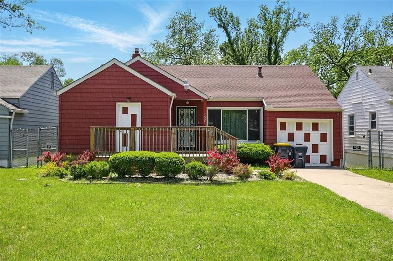 1507 E 76th St, Kansas City, MO 64131