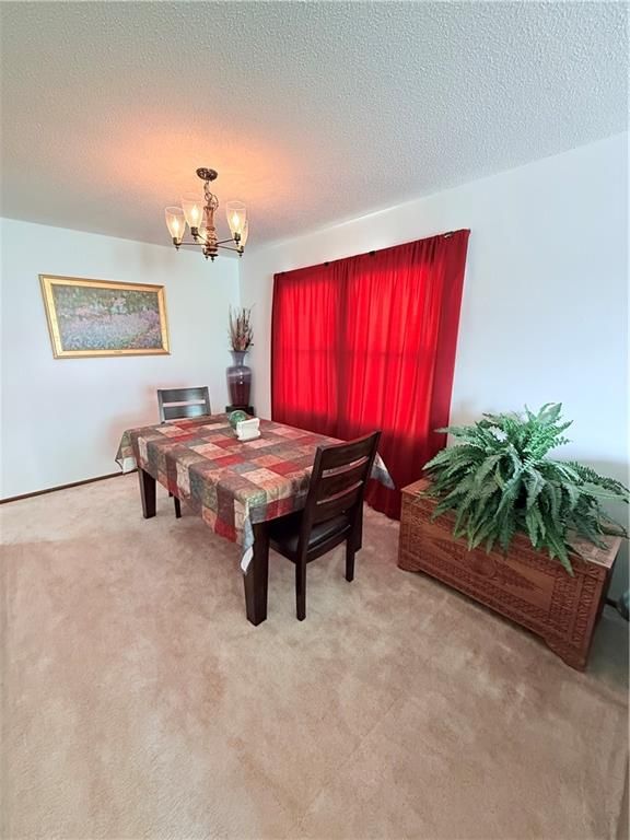 727 Katy Dr, Maryville, MO 64468