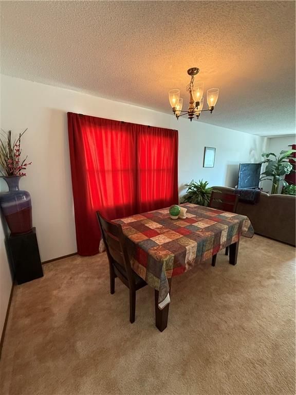 727 Katy Dr, Maryville, MO 64468